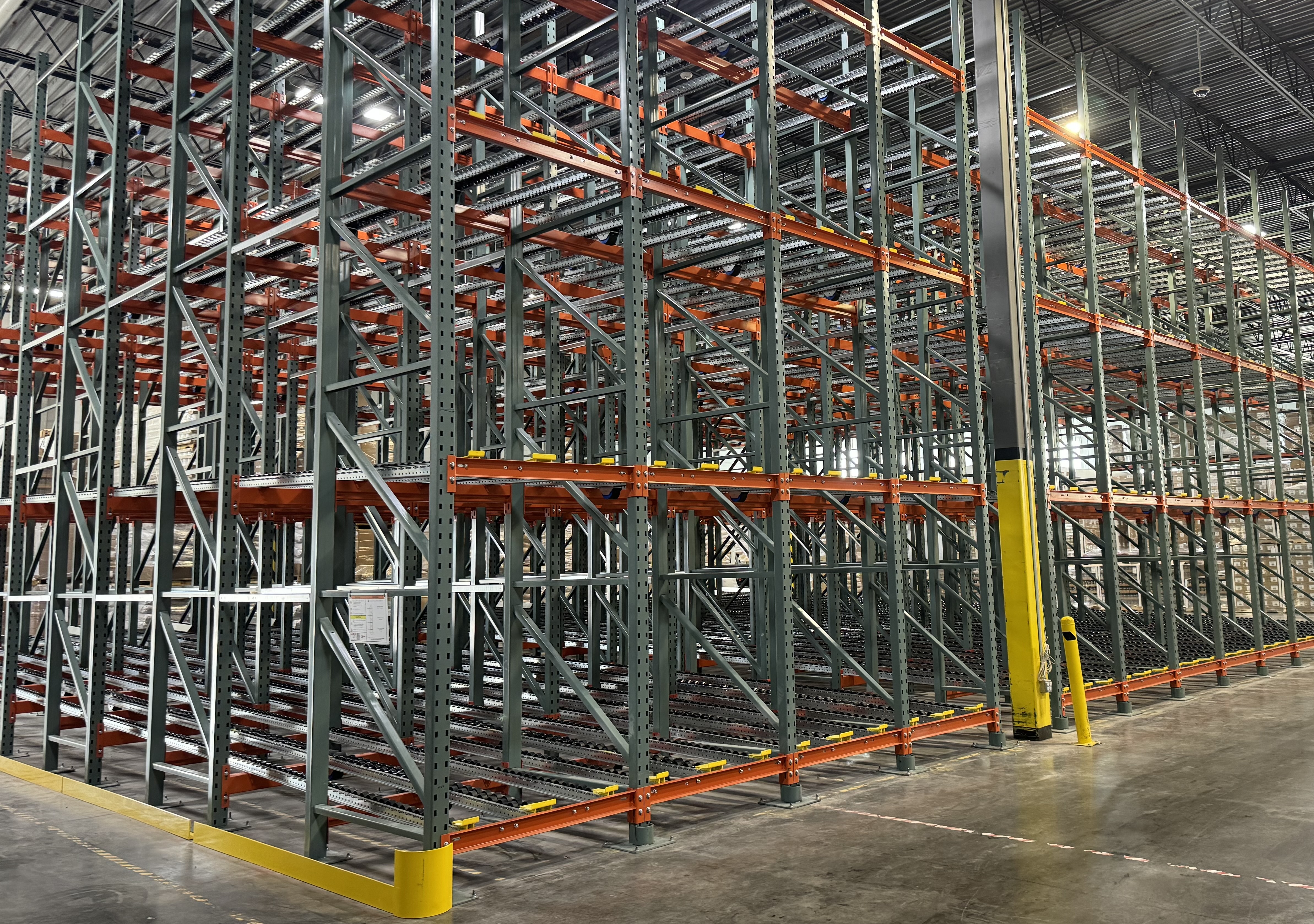 A pallet flow system with 12 flow lanes and 4 levels.